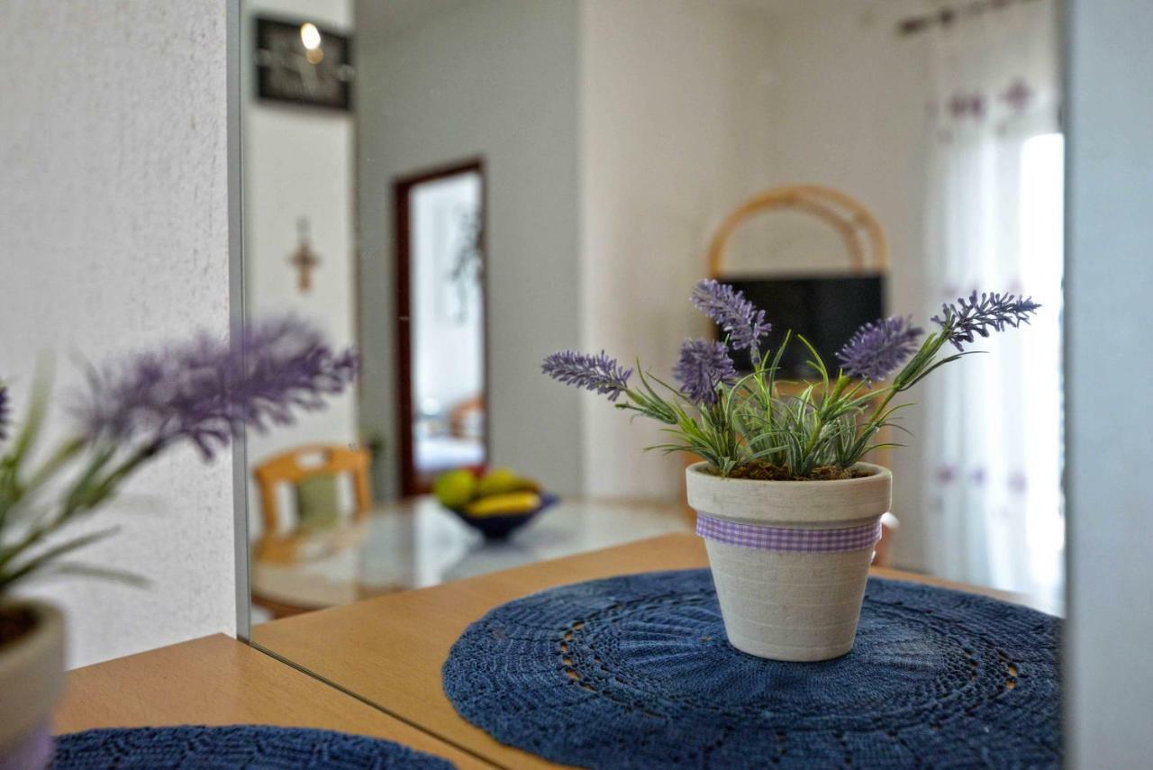 Apartment Zena Murter Exteriör bild